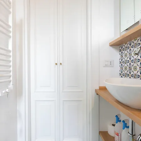 Alessia's Flat- Sarpi 5 شقة *