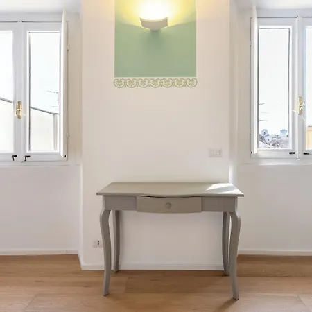 Alessia's Flat- Sarpi 5 شقة