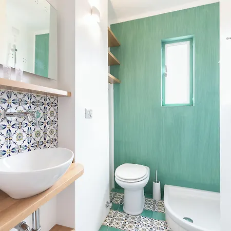 아파트 Alessia's Flat- Sarpi 5