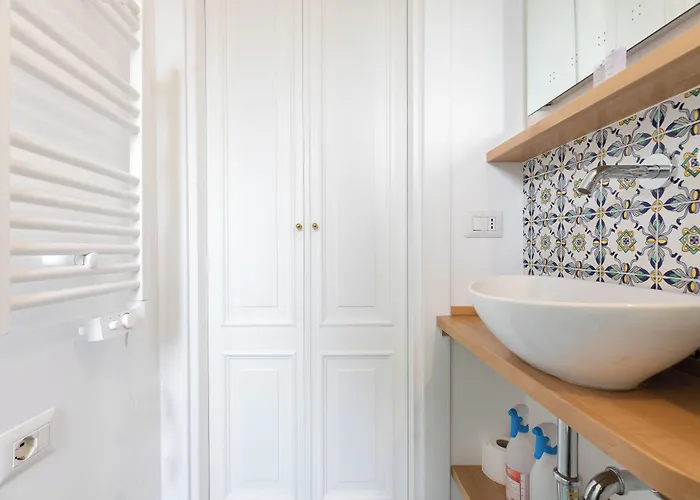 Alessia's Flat- Sarpi 5 Apartament *
