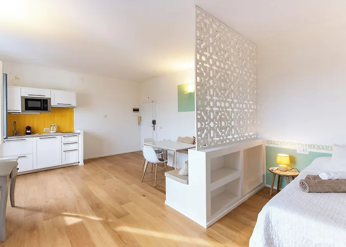 Alessia's Flat- Sarpi 5 * Mediolan